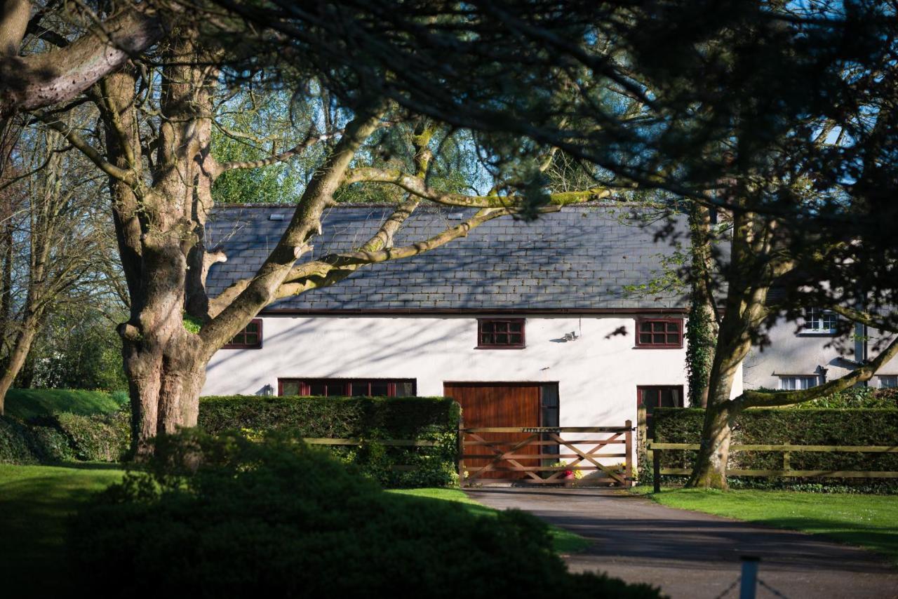 Glen-Yr-Afon House Hotel Usk Exteriör bild